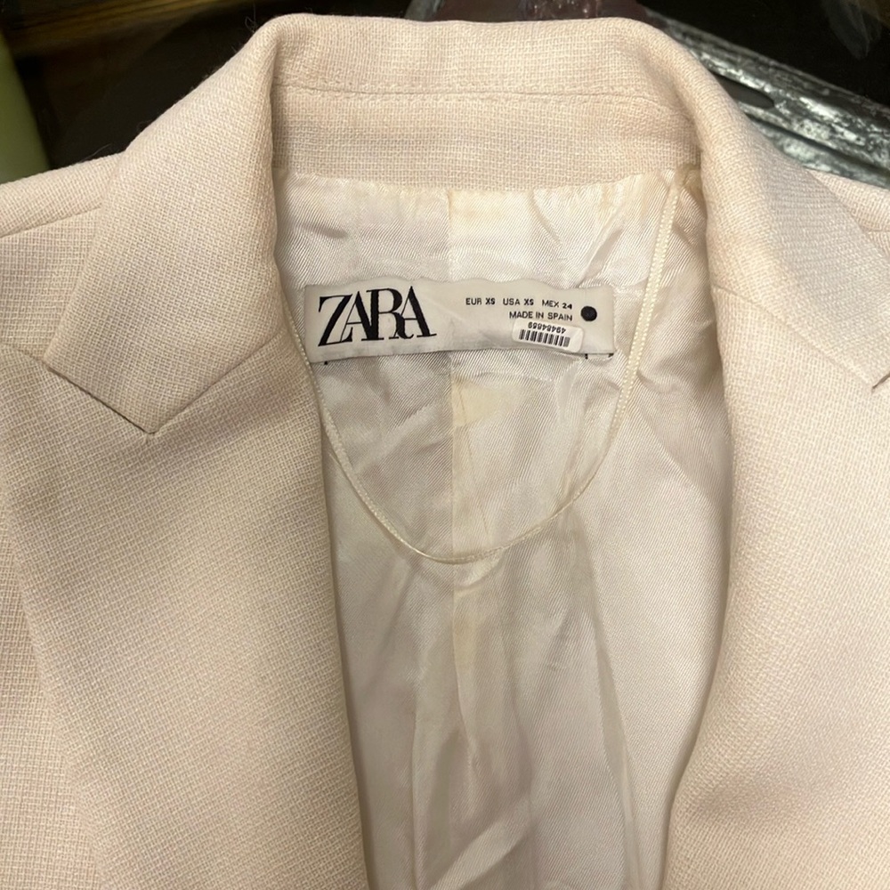 WRAP BLAZER X
KATE MOSS"
- LIKE BRAND NEW